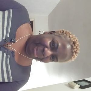 Meet your Posher, Juanita